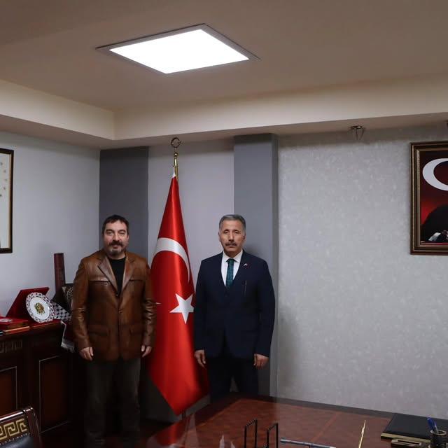 
    TRT Muhabiri Cevdet Cantürk, Sincan İlçe Milli Eğitim Müdürü Alican Kılıç'ı Ziyaret Etti
  
