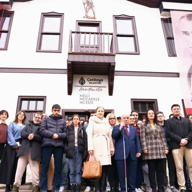 Çankaya Belediyesi Görme Engelliler Spor Kulübü ve Gençler Abidin Paşa Köşkü'nü Ziyaret Etti