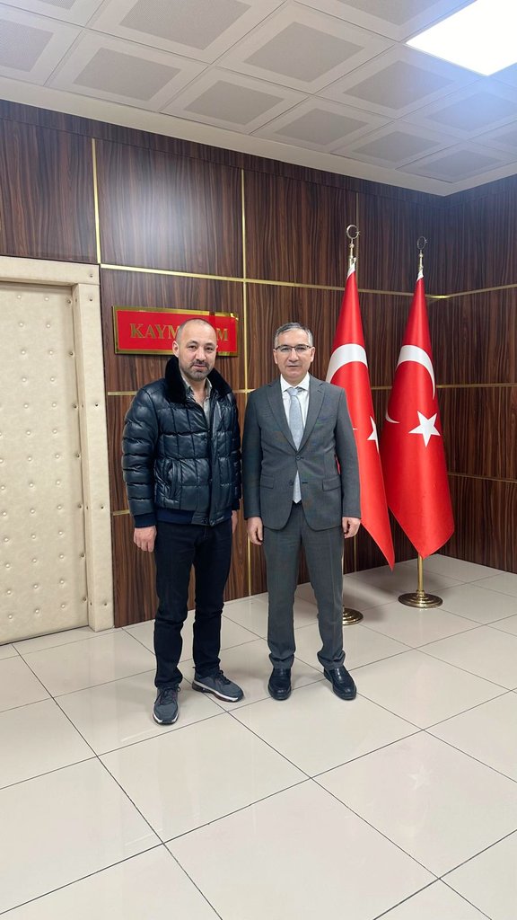 İlçemizdeki bir işletme sahibi, Kaymakamı ziyaret etti.