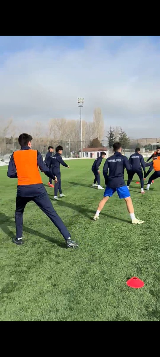 Mamak Belediye U18 Futbol Takımı Zirvede