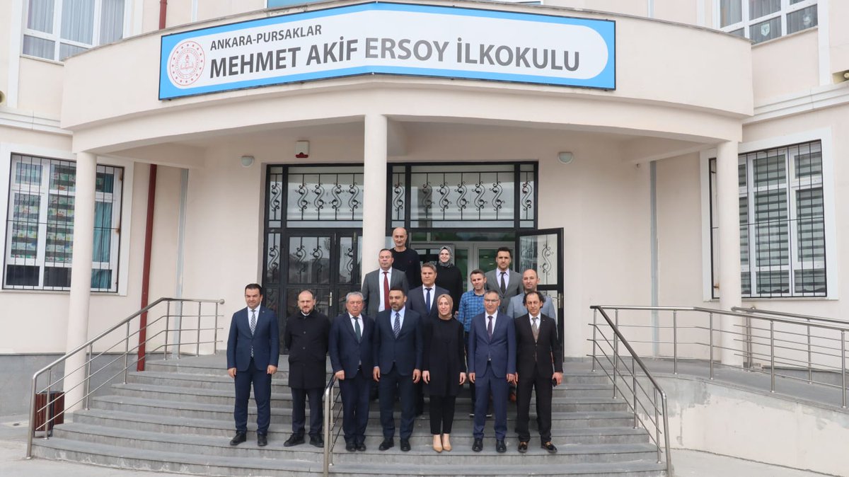 Bakan Yardımcıları, Ankara'daki Mehmet Akif Ersoy İlkokulu'nu Ziyaret Etti