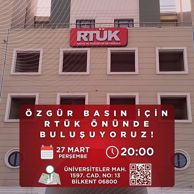 CHP'liler, Özgür Basın Talebiyle RTÜK Önünde Toplanıyor