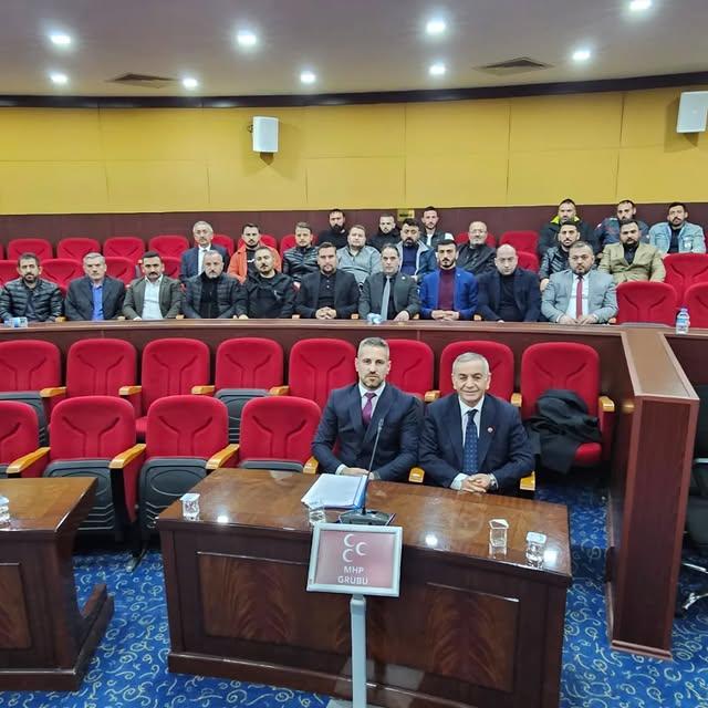 Gölbaşı Belediyesi Nisan Ayı Meclis Toplantısında MHP'li Yönetim Buluştu