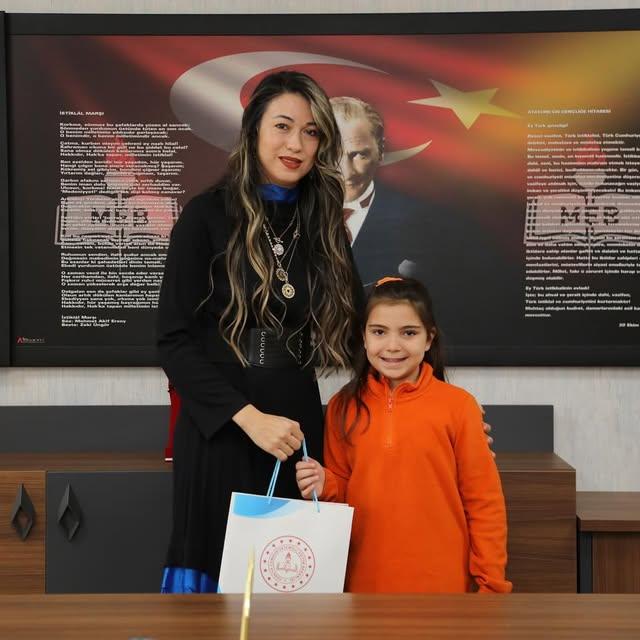 Gölbaşı'nda Zeka Oyunları Turnuvası Birincileri Okul Müdürü Tarafından Ağırlandı