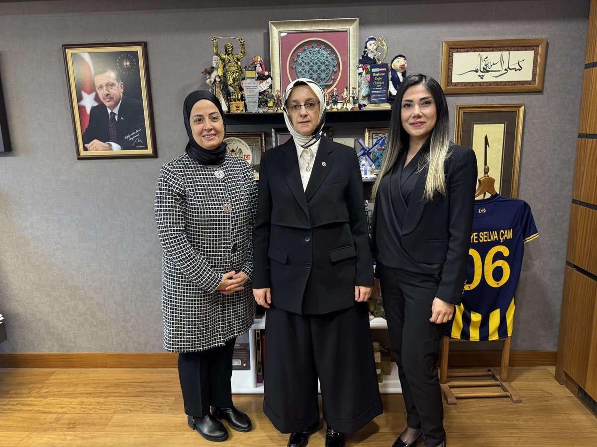 TBMM'de İstişare Ziyaretleri: Ankara Milletvekili Çam, Yenimahalle Kadın Kolları ile Bir Araya Geldi