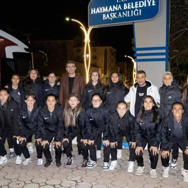 Haymana Kadın Futbol Takımı Silopi'de Rövanş İçin Uğurlandı