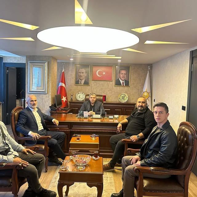 AK Parti Sincan İlçe Başkanı Özcan, AK Ocaklar Derneği Genel Başkanı Yiğit'i Konuk Etti