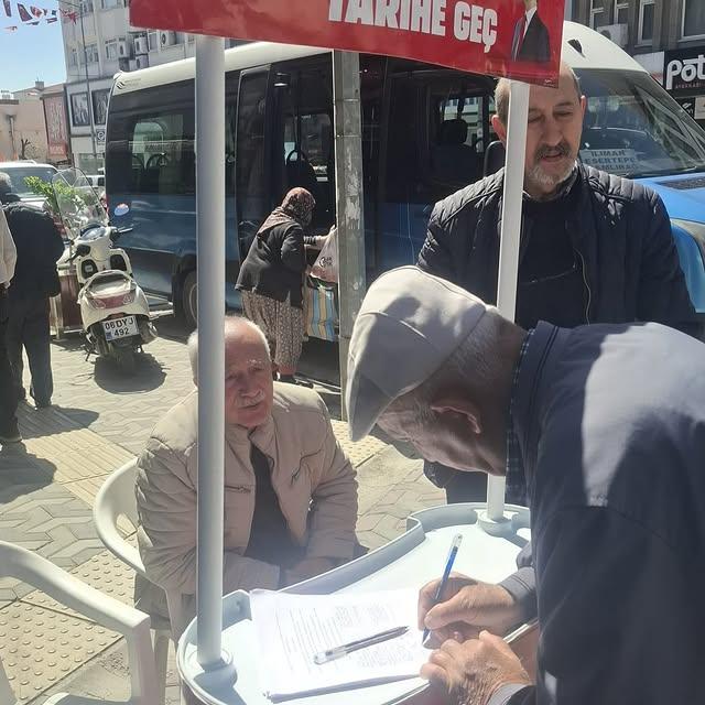 Beypazarı’nda İmamoğlu’nun Özgür Kalması İçin İmzalı Kampanya Destekleri