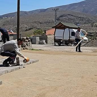 Güdül'de Büyükşehir Belediyesi ile İş Birliğiyle Çevre Düzenleme Çalışmaları Devam Ediyor