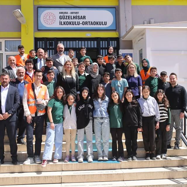 Akyurt’ta Güzelhisar Ortaokulu Ziyareti: Vekil Aydemir, İlçe Başkanı Yıldırım ve Eğitim Yetkilileri Öğrencileri İnceledi