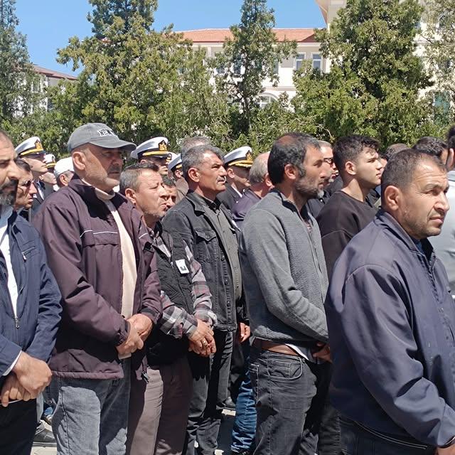 MHP İlçe Başkanı Şehit Veysel Beyazıt’ın Cenaze Törenine Katıldı