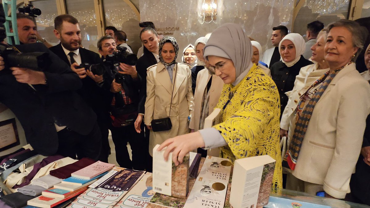 Emine Erdoğan'ın Katılımıyla TOGEMDER Cemre Çarşısı Açıldı