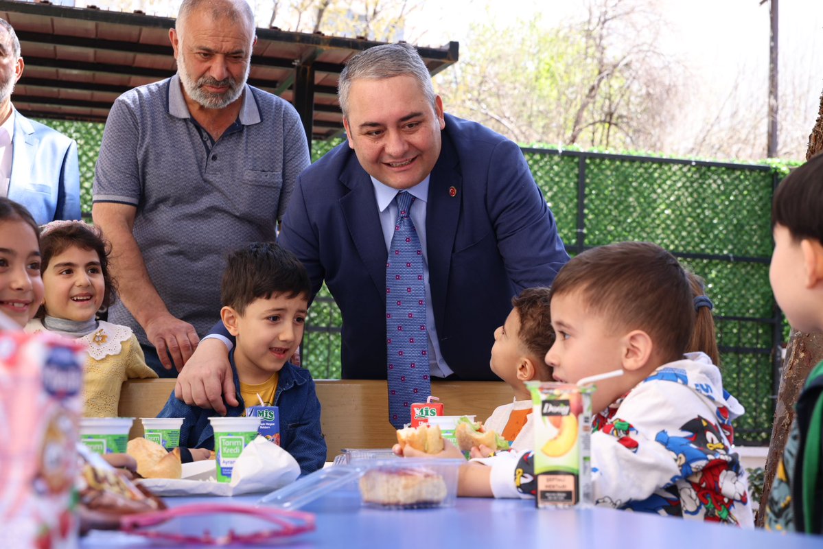 Keçiören Belediye Başkanı Kermese Katıldı