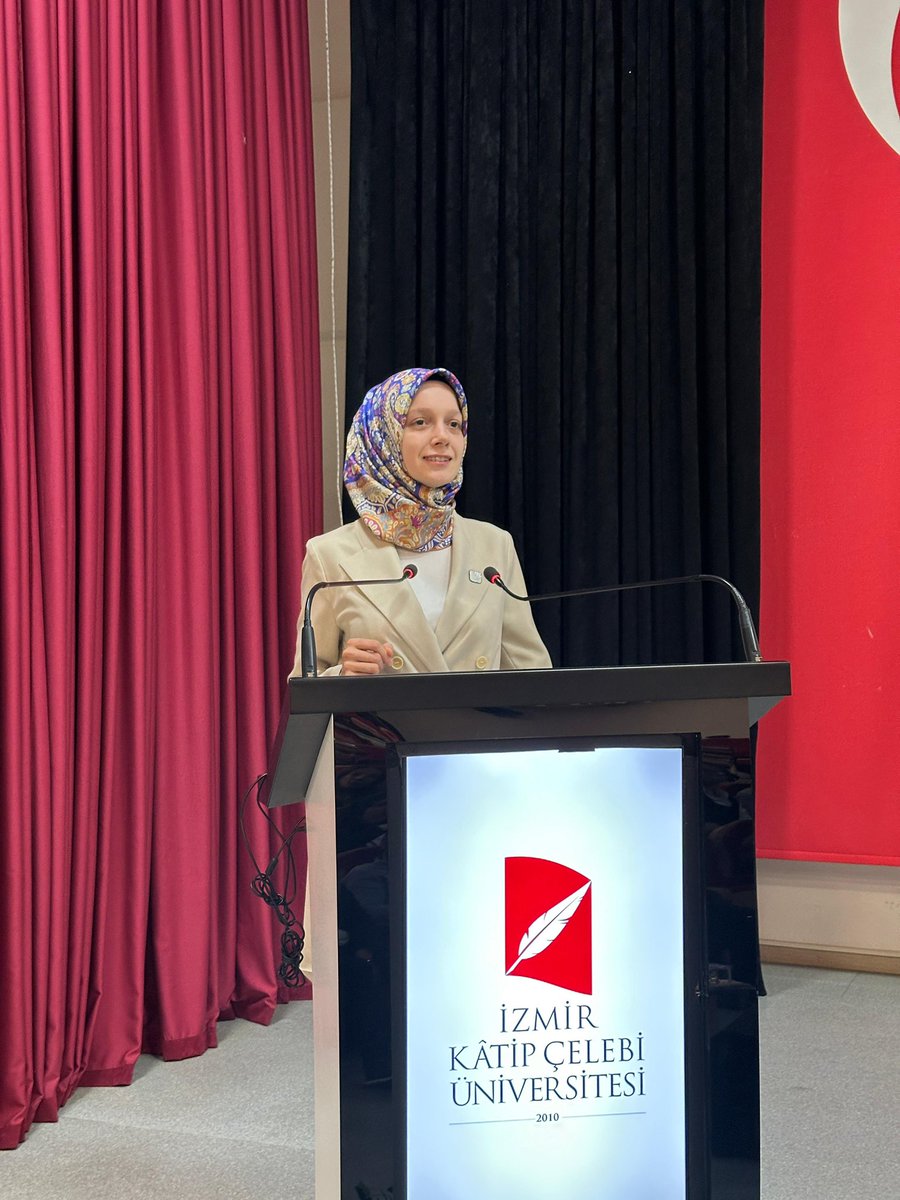 Ankara Milletvekili Zehranur Aydemir, İzmir’de İmam Hatip Lisesi'nde Meclis Simülasyonu Düzenledi