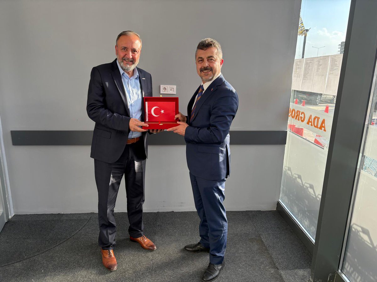 MHP İlçe Başkanı Bayrakcı, Yeni Ada Gross Market Zinciri Açılışında Ziyaret Etti