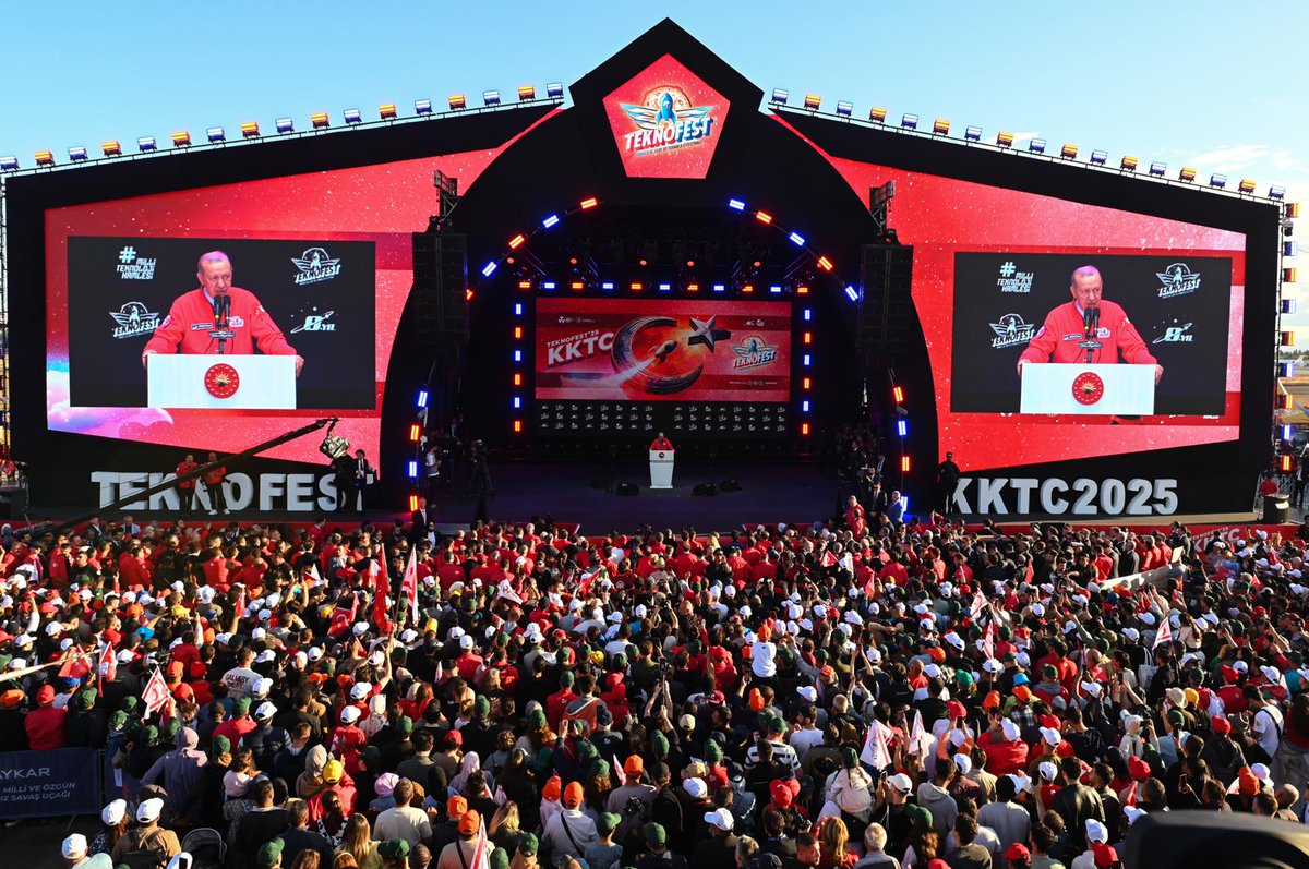 TEKNOFEST KKTC 2025'te Yerli ve Milli Hava Aracı Gösterileri Büyüledi