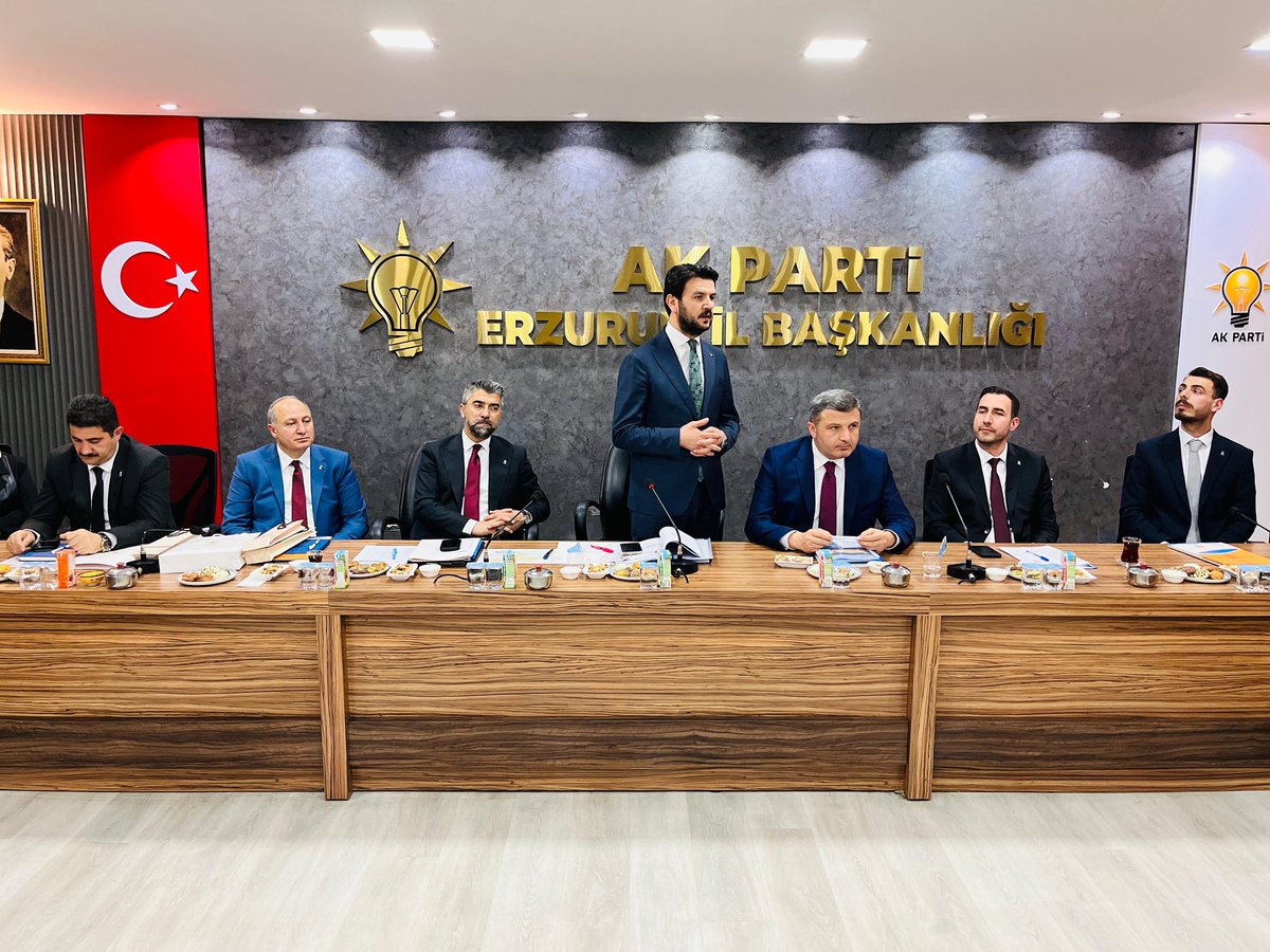 AK Parti Ankara Milletvekili Çelebi, Aziziye İlçe Yönetim Kurulu Toplantısına Katıldı