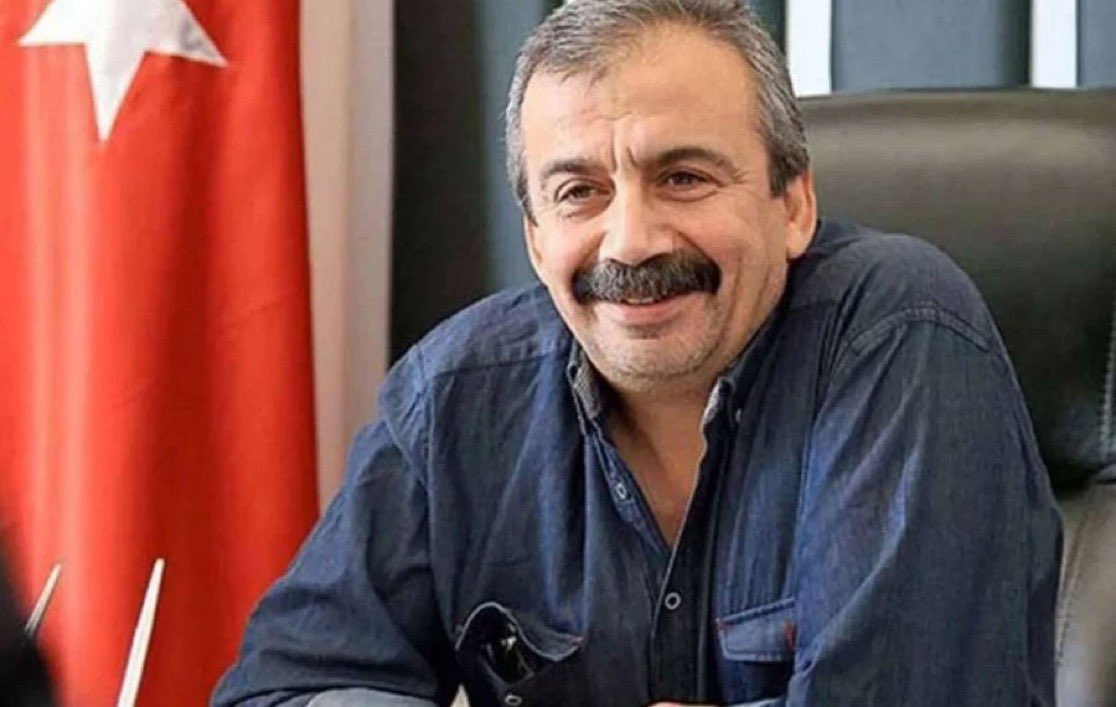 TBMM Başkanvekili Sırrı Süreyya Önder Vefat Etti