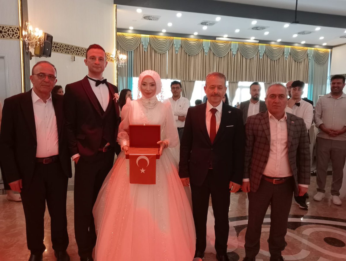 MHP Keçiören İlçe Teşkilatı'ndan Düğün Törenine Katılım