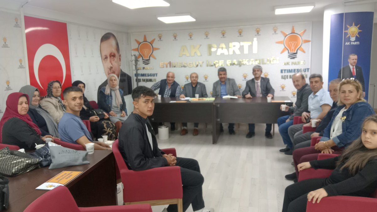 Etimesgut AK Parti İlçe Başkanlığı'ndan 30 Ağustos Mahallesi Toplantısı