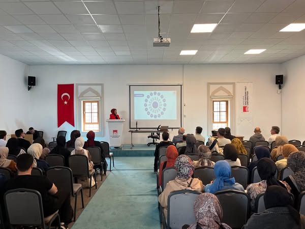 AHBVÜ İlahiyat Fakültesi'nde Sıfır Atık Bilinci Artırıldı