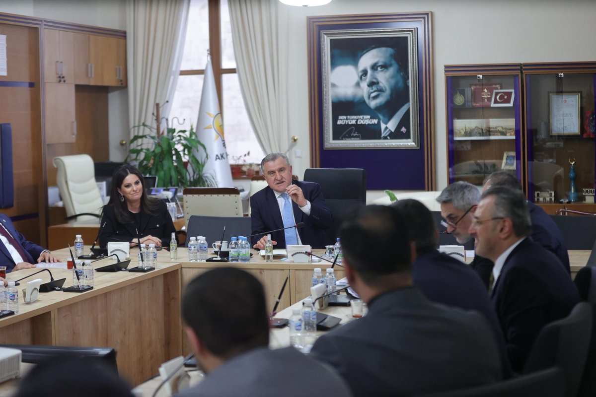 AK Parti Milletvekili Sarıeroğlu, Gençlik ve Spor Yatırımlarını Yerinde İnceledi