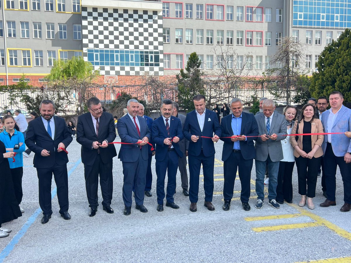 MHP Keçiören İlçe Başkanlığı, Şehit Ahmet Özsoy Kız Anadolu İmam Hatip Lisesi'ndeki Bahar Şenliği ve Kermese Katıldı