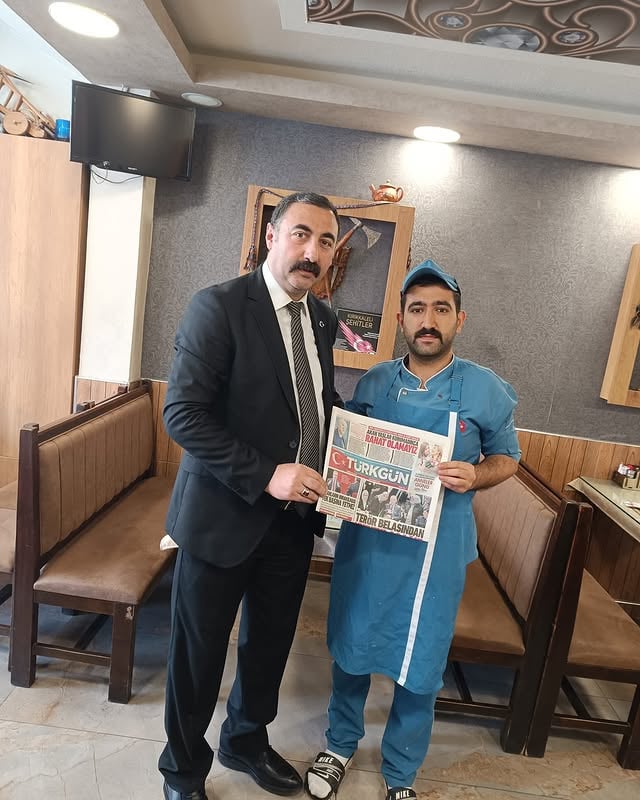 MHP Yenimahalle İlçe Başkanlığı, Vatandaşlarla Buluştu, Türkgün Gazetesi Dağıttı
