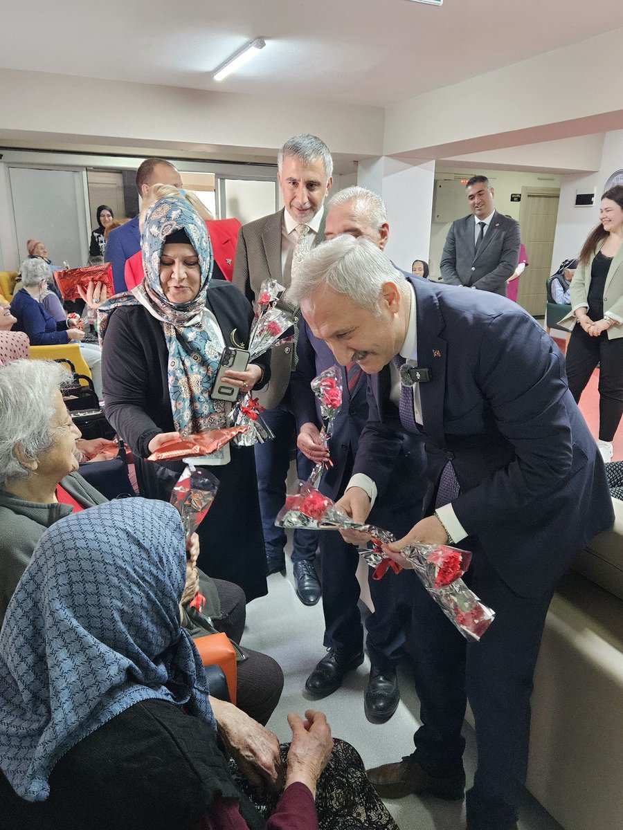 MHP Delegeleri, Yenimahalle'de Yörtürk'ü Ziyaret Etti