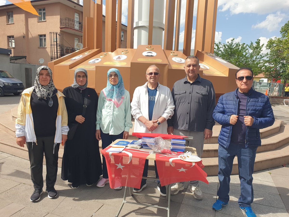 Etimesgut Ahimesut Mahallesi Teşkilatı, Şehitleri Anmak İçin Nöbet Tutuyor