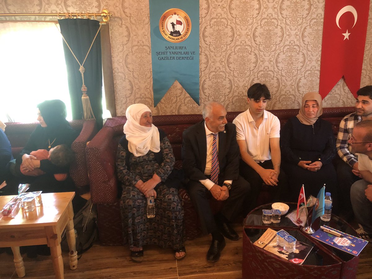 İYİ Parti Lideri ve Ankara Milletvekili Şanlıurfa'da Şehit Yakınları ve Gazilerle Buluştu