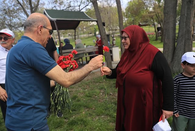 Ayaş'ta Anneler Günü ve Çocuklar Şenliği Coşkuyla Kutlandı