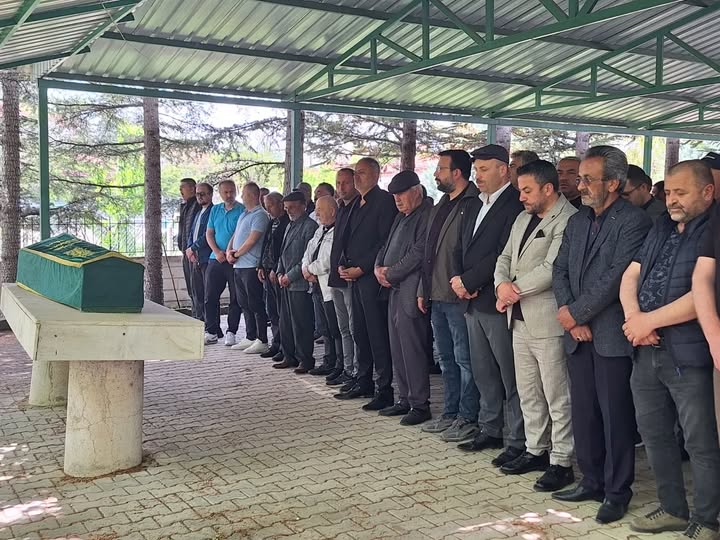 MHP Kahramankazan İlçe Başkanlığı, Yazıbeyli'deki Cenaze Namazında
