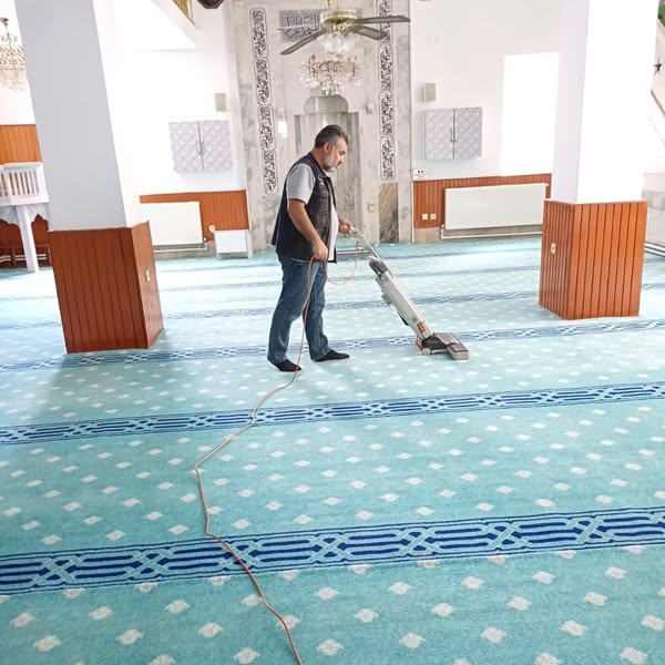 Pursaklar Belediyesi, Cami Temizliğine Önem Veriyor