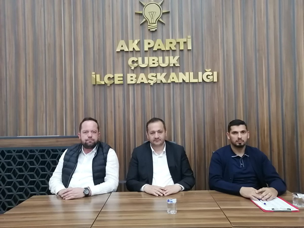Ak Parti Çubuk İlçe Başkanlığı Yönetim Kurulu Toplantısı Yapıldı