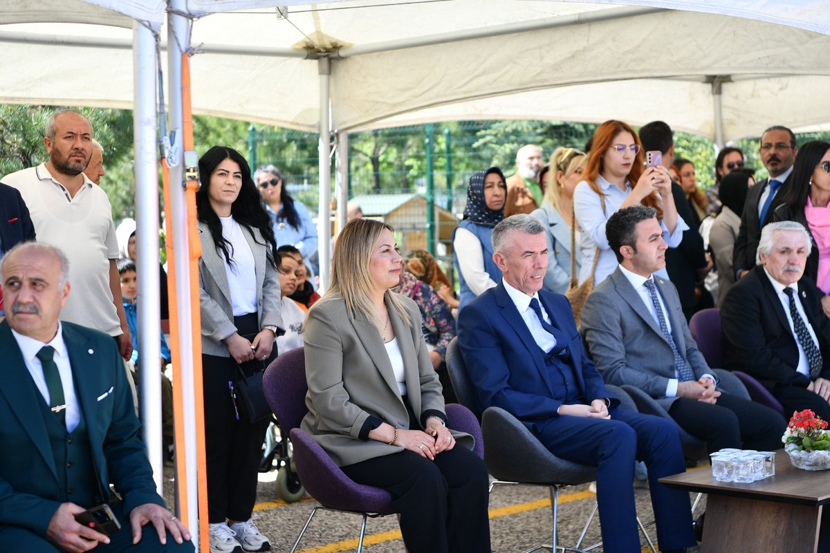 Mamak'ta Özel Eğitim Şenliği Düzenlendi