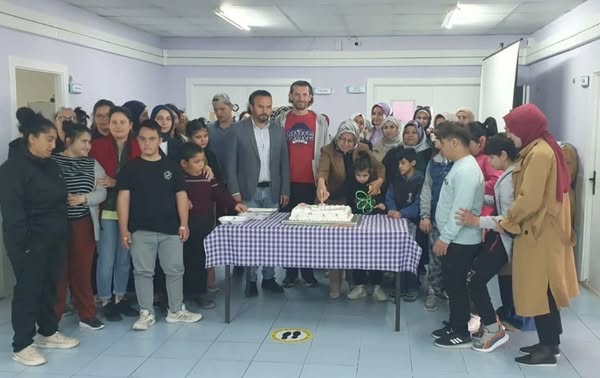 MHP Kahramankazan İlçe Başkanlığı, Engelliler Haftası'nda Özel Eğitim Okulunu Ziyaret Etti