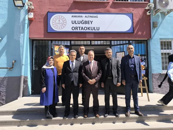 Altındağ İlçe Milli Eğitim Müdürü Öğrencilerin Yıl Sonu Sergisini Ziyaret Etti