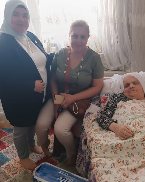 MHP Etimesgut İlçe Başkanlığı Engelli Ailelere Yardım Eli Uzattı