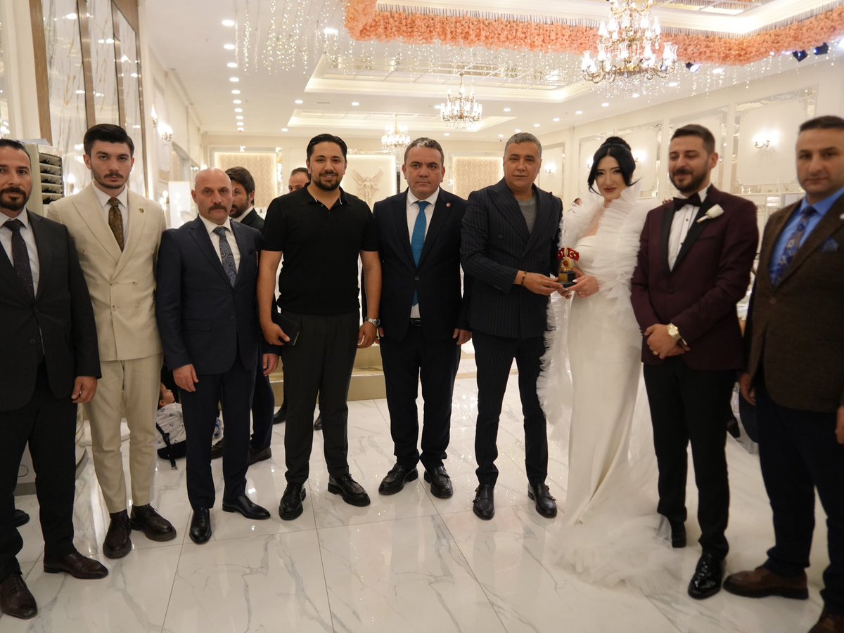 MHP Ankara İl Başkanı Doğan, Çanak ve Özçelik Ailelerinin Düğün Törenine Katıldı