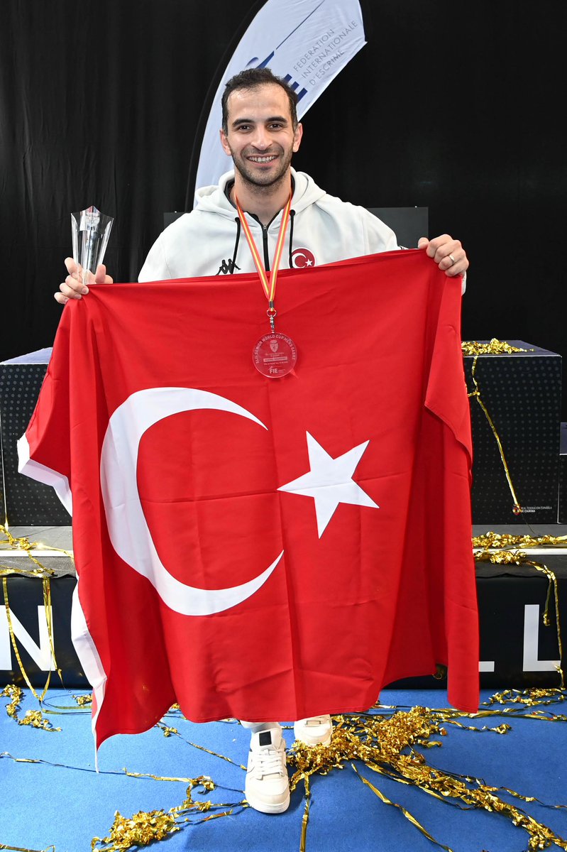 Ankara Büyükşehir Belediyesi Sporcusu Yıldırım, Madrid'de Gümüş Madalya Kazandı
