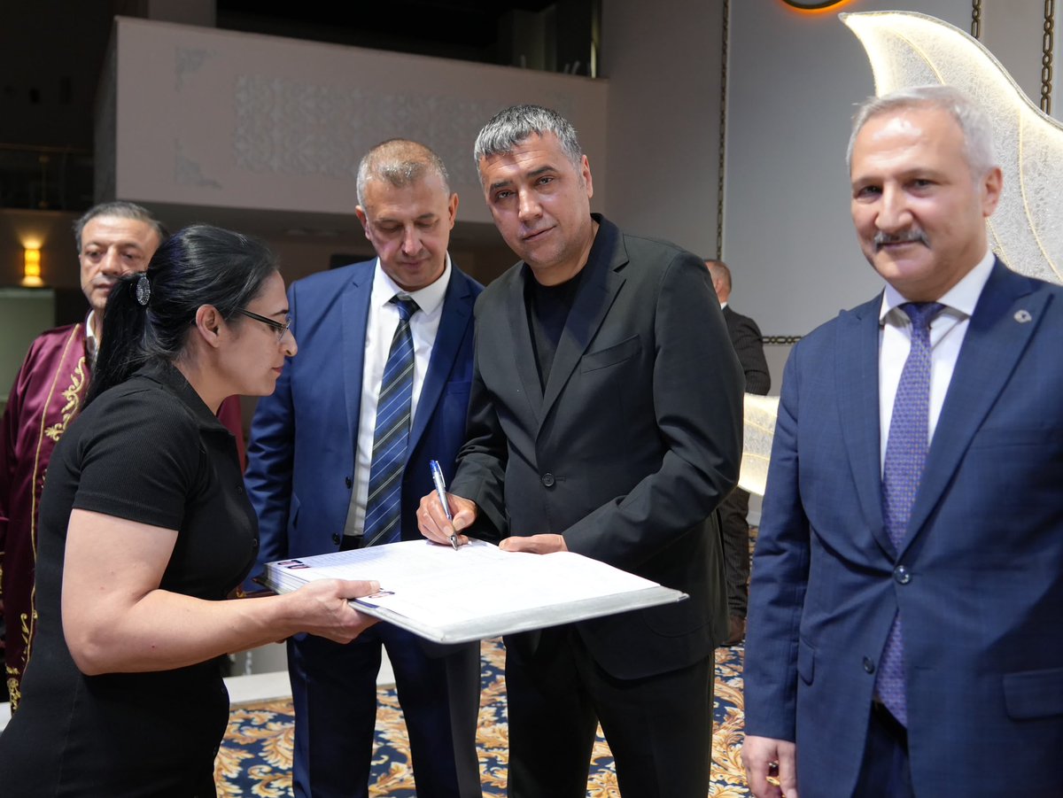MHP Heyeti, Özcerit ve Erayaz Ailelerinin Düğün Törenine Katıldı