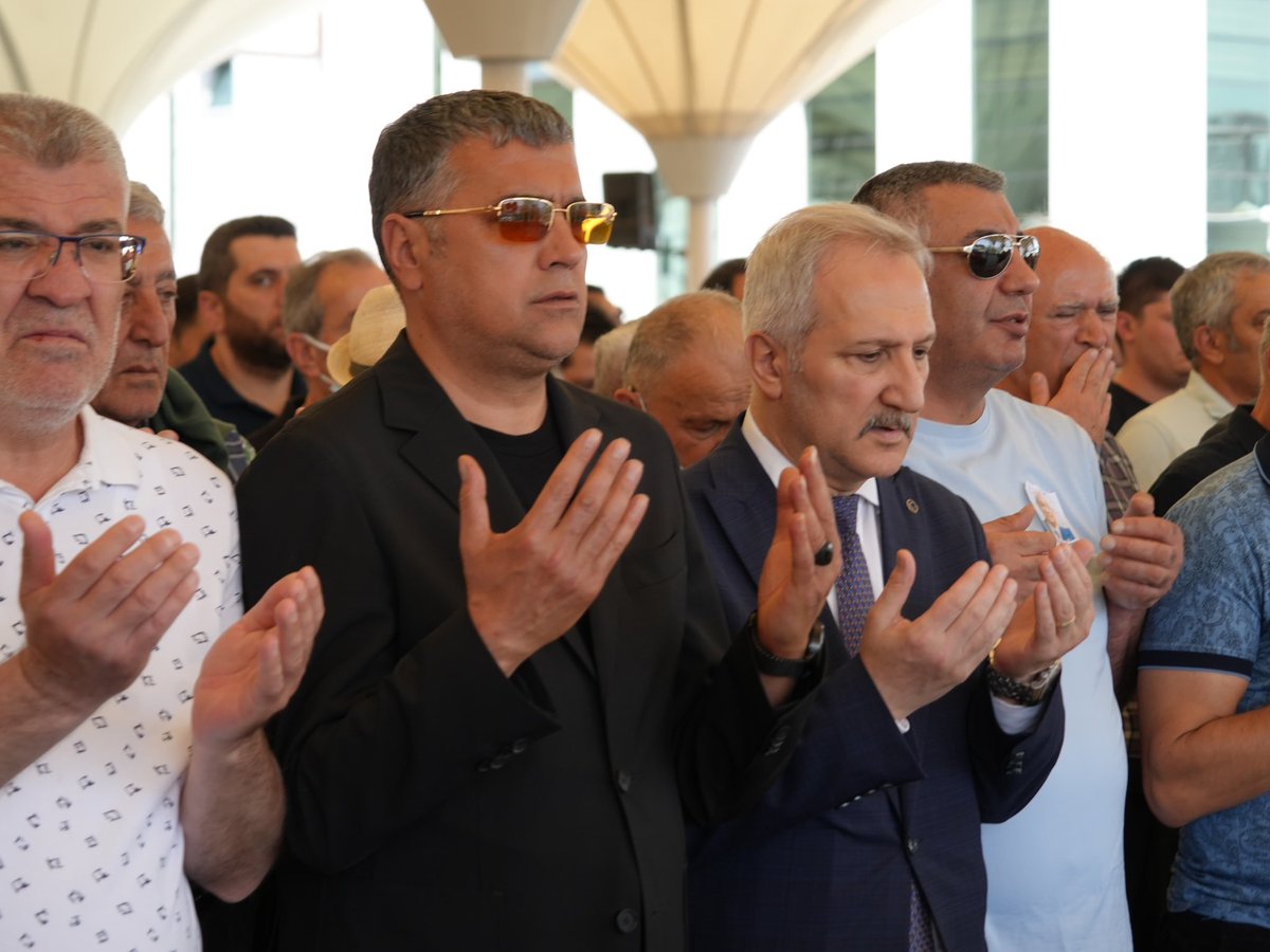 MHP Heyeti, Keçiören'de Bir Ülkücü İsim İçin Anma Törenine Katıldı