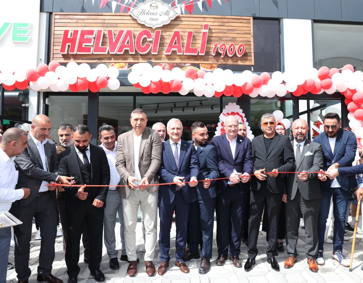 ATO Başkanı Güneşevler'de Yeni İşletmenin Açılışına Katıldı