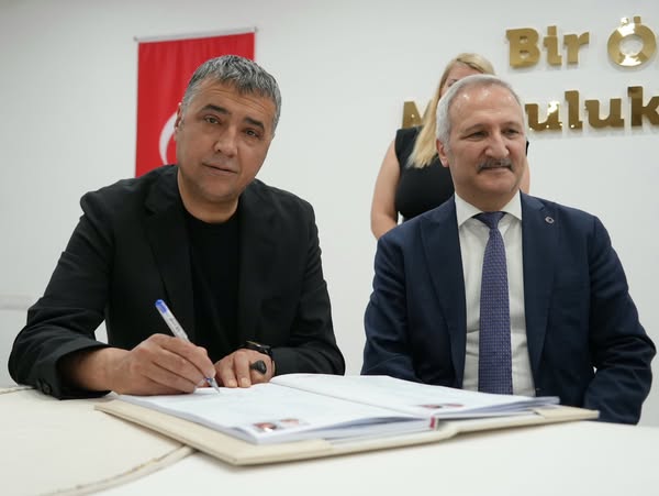 MHP Heyeti, Nuriye ve Asım Talha Çiftinin Nikah Törenine Katıldı