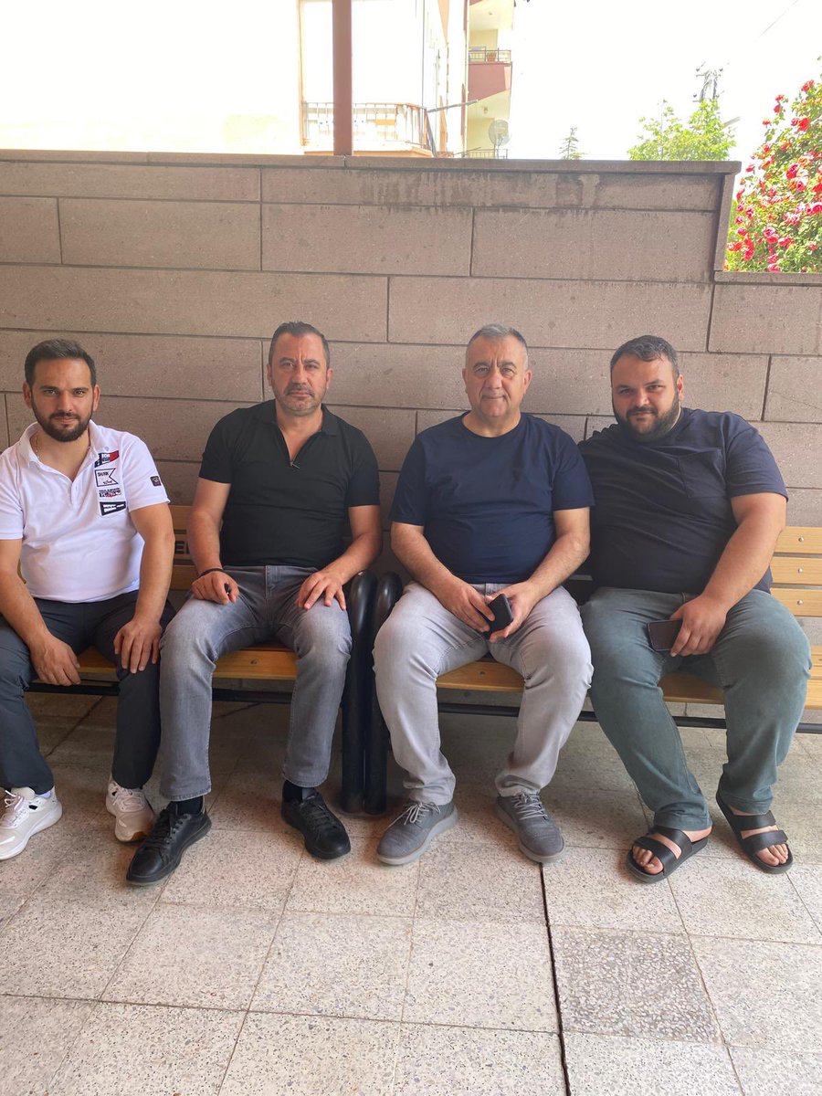 AK Parti Etimesgut İlçe Başkanlığı Yeşilova Mahallesi Komisyonu Toplantısı Gerçekleştirildi