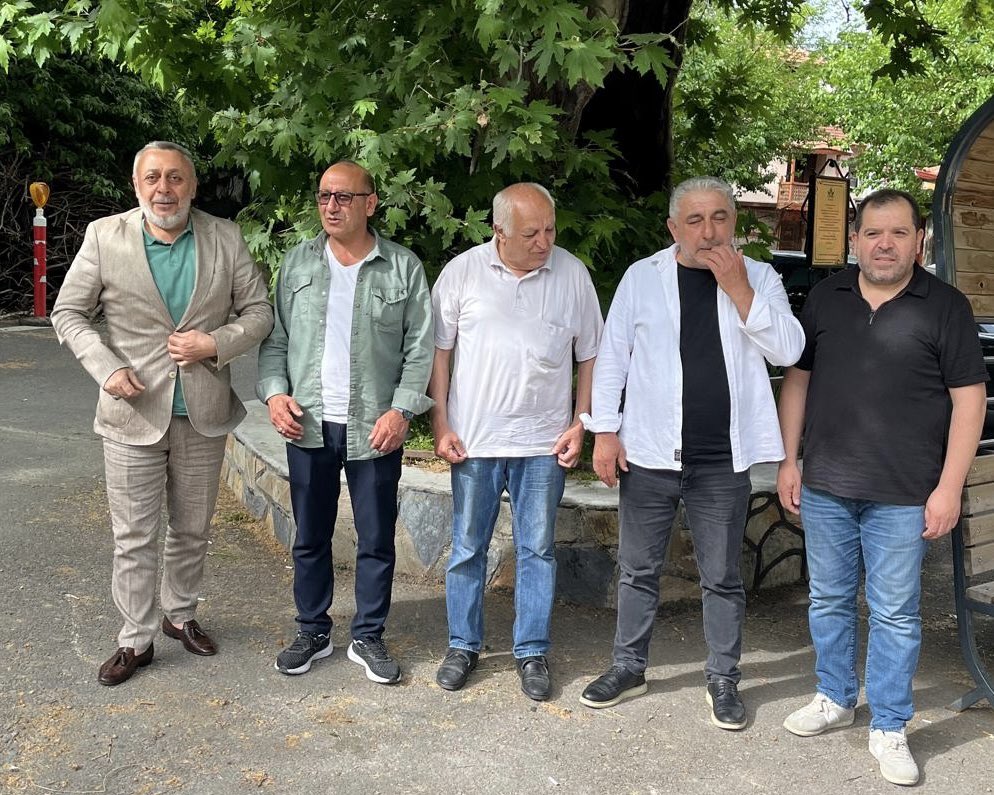 MHP Keçiören İlçe Yönetimi, Demirel'e Taziye Ziyareti Gerçekleştirdi