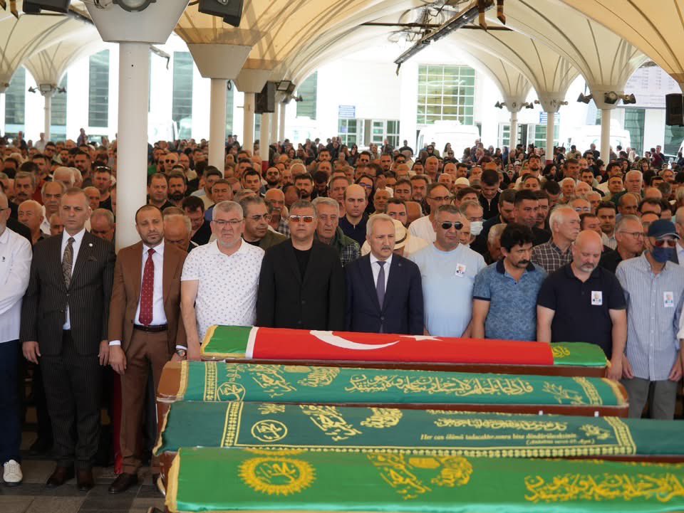 MHP Heyeti, Kemal Şefik'in Cenaze Törenine Katıldı