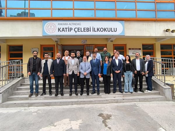 Altındağ İlçe Milli Eğitim Müdürü Yıldırım, Katip Çelebi İlkokulu'nun Yıl Sonu Sergisi ve İngilizce Dersliği Açılışına Katıldı