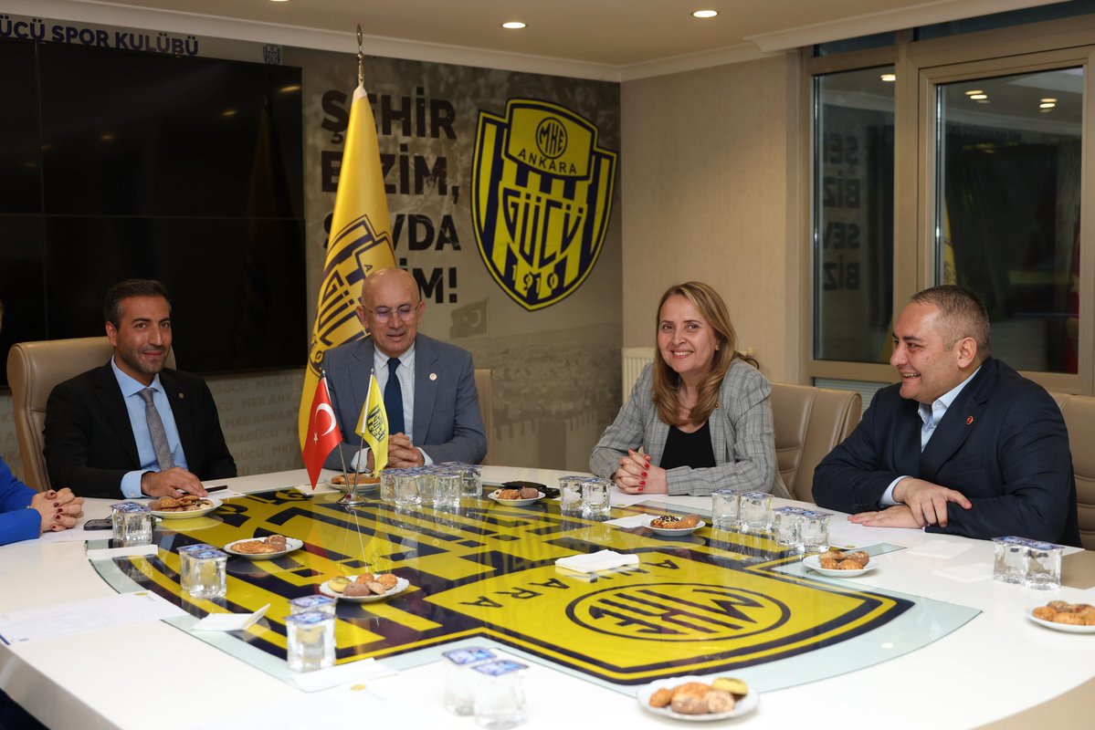 CHP'li Vekil ve Belediye Başkanları, Ankaragücü'nün Yeni Başkanıyla Buluştu
